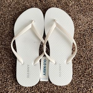 OLD NAVY FLIP FLOPS